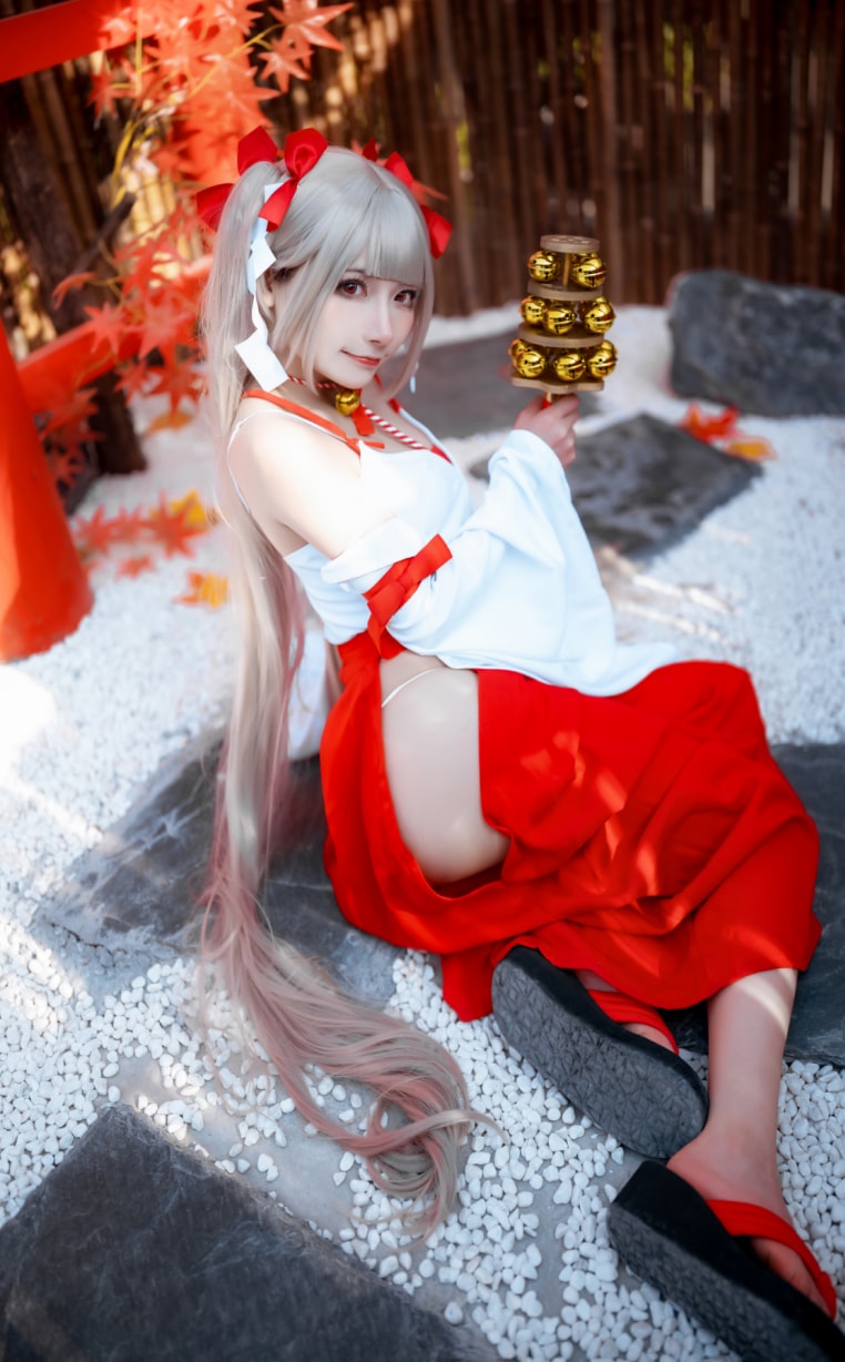 是三不是世w – 碧蓝航线 可畏巫女非常漂亮