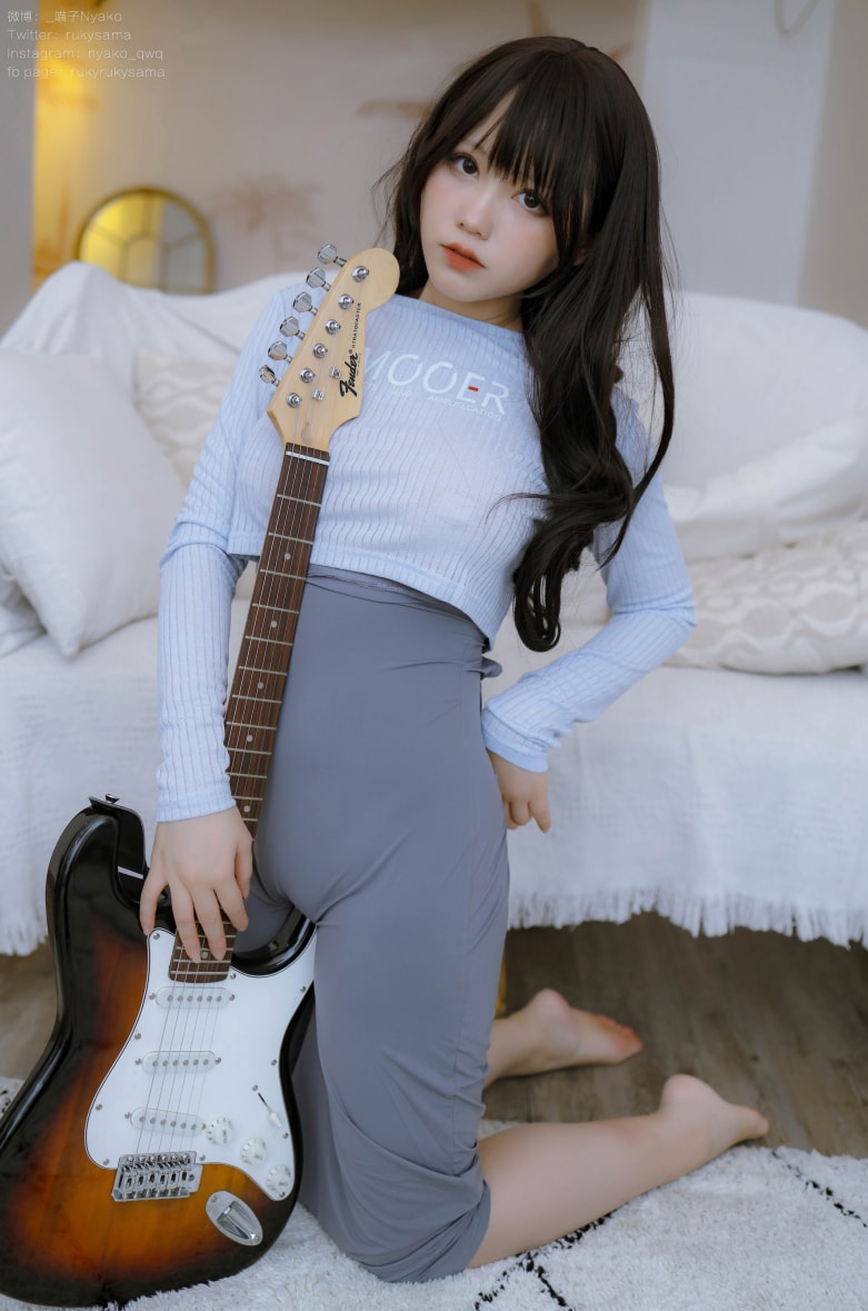 Nyako喵子 吉他妹妹连衣裙收藏版 Nyako喵子 吉他妹妹连衣裙收藏版