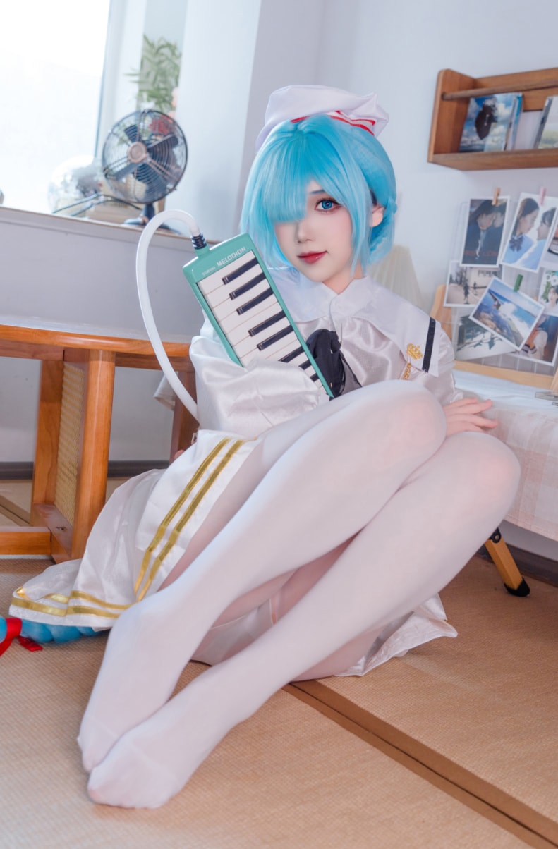 雪晴Astra 碧蓝航线-雅努斯·踌躇的换衣时间微博图片