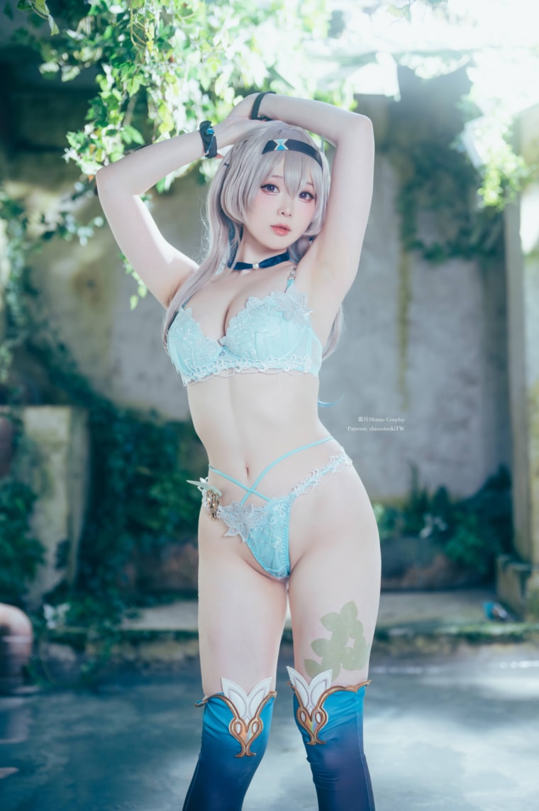 霜月shimo Firefly (HSR)cos图片下载