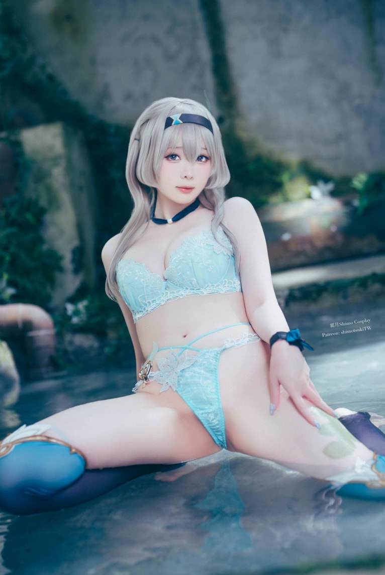 霜月shimo Firefly (HSR)cos图片下载