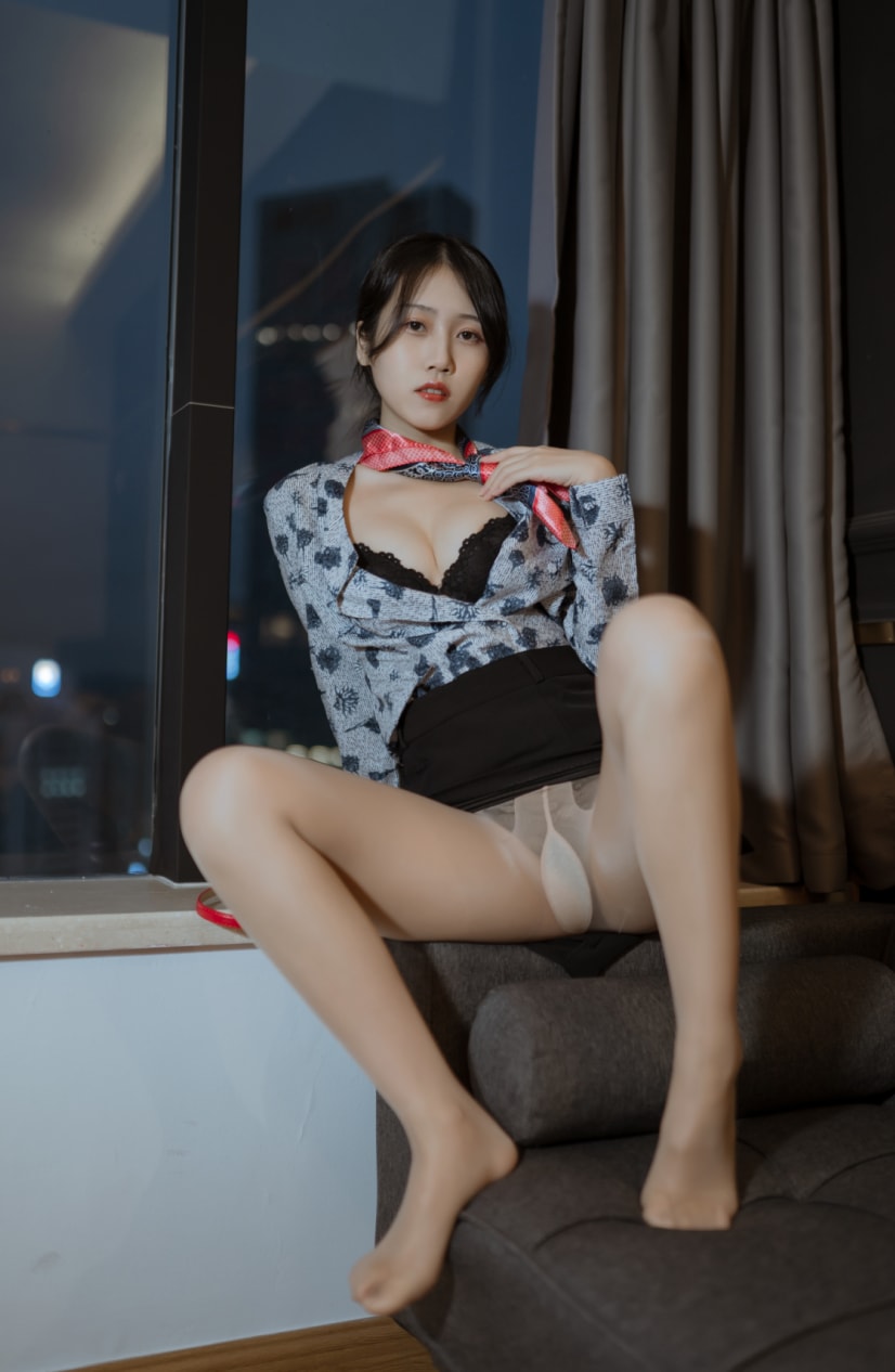 不呆猫 东航空姐制服最新图片欣赏 不呆猫 东航空姐制服最新图片欣赏