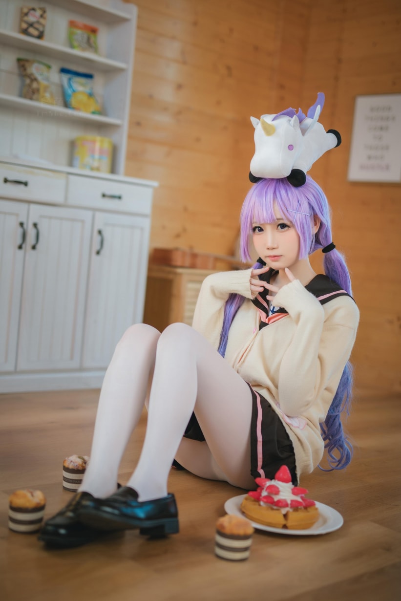 焖焖碳 独角兽JK制服cos照片