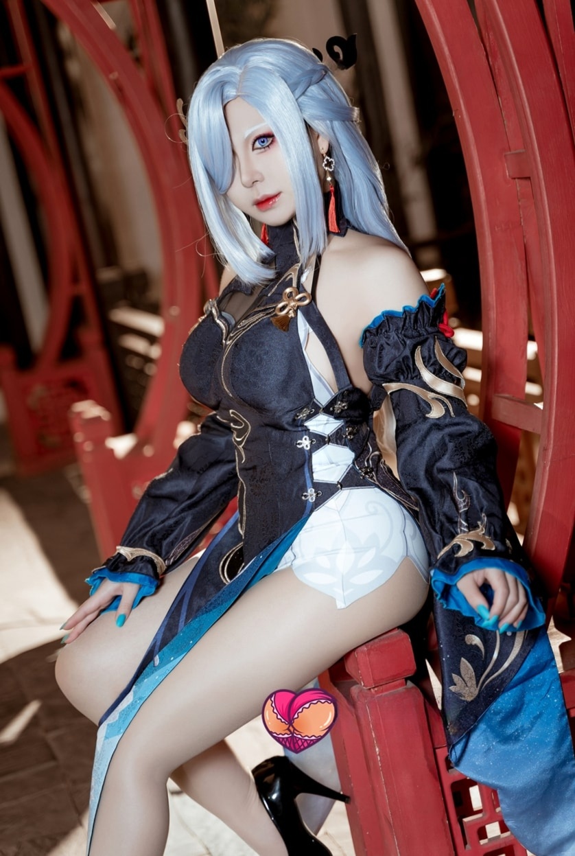 虎森森 原神 申鹤 冷花幽露看起来真不错哦