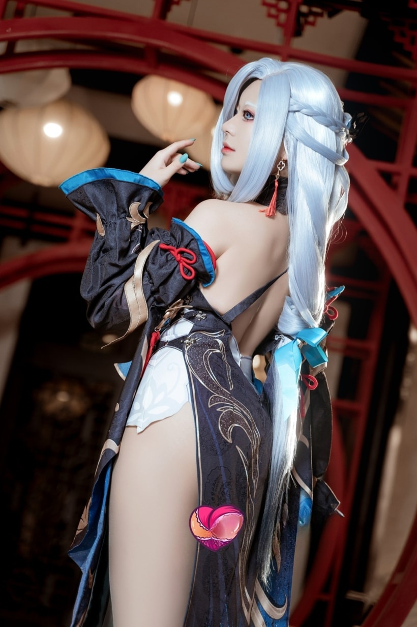 虎森森 原神 申鹤 冷花幽露看起来真不错哦