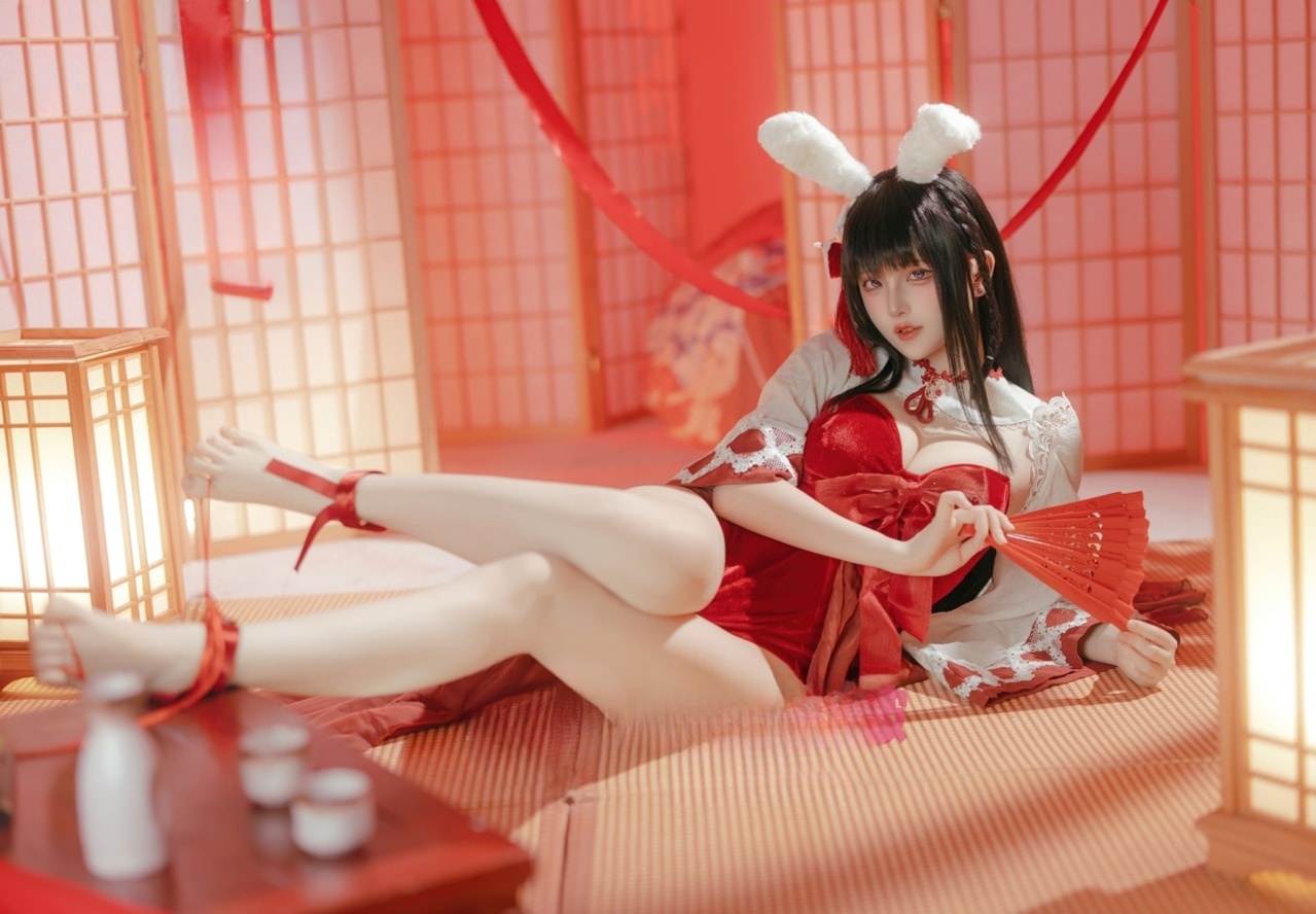 屿鱼 碧蓝航线 大山·祈愿的巫女兔视图欣赏