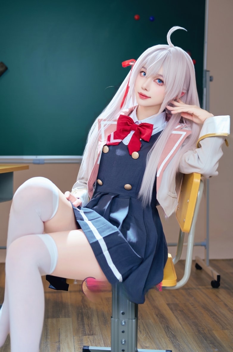 Shika小鹿鹿 艾莉同学适合收藏