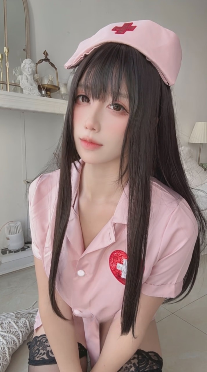 九曲Jean – 粉色护士真的是yyds！
