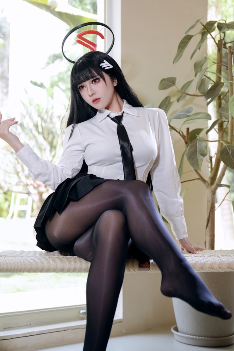 半半子 蔚蓝档案 调月莉音 制服+竞泳cos照片 半半子 蔚蓝档案 调月莉音 制服+竞泳cos照片