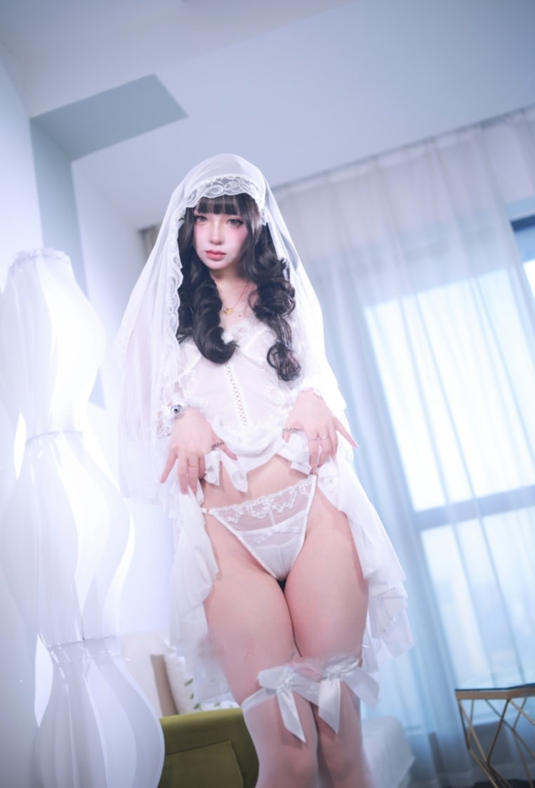 疯猫ss – 2025年12月会员订阅 捆绑婚纱来看看吧